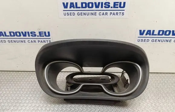 Opel Vivaro Dashboard trim 681019782R 681017678R 9345