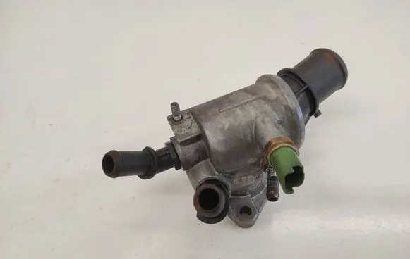 Opel Zafira B Thermostat housing 10616BE8