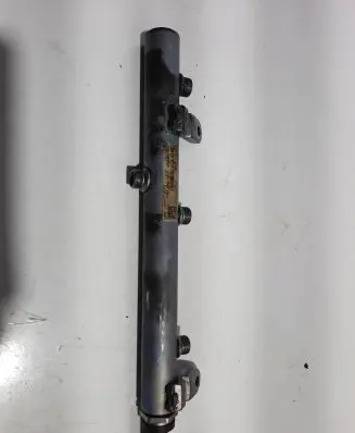 Mercedes-Benz C AMG W204 Fuel main line pipe A6420703095