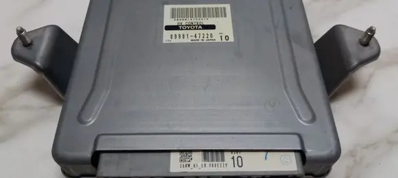 Toyota Prius (XW20) Engine control unit/module 8998147220