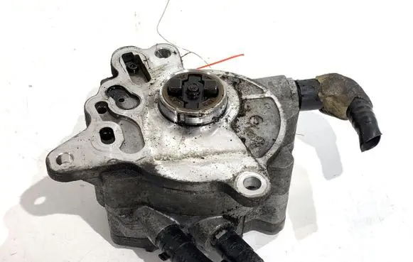 Audi A3 S3 8P Vacuum pump 03G145209