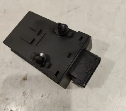 Peugeot 807 Door central lock control unit/module 1400043980