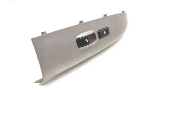 KIA Sedona Electric window control switch 93575-4D611
