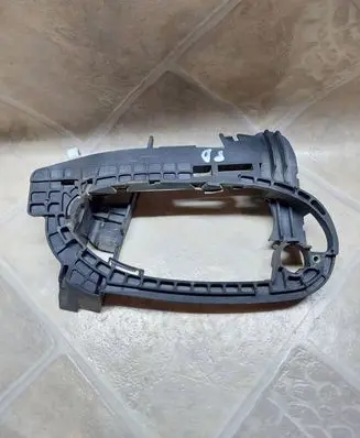 BMW 7 E65 E66 Front door exterior handle/bracket 7013702706