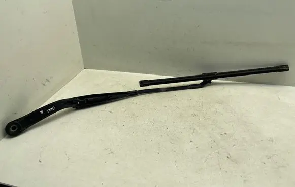 Mercedes-Benz GLK (X204) Front wiper blade arm A2048200844 3392125573