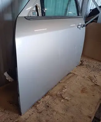 Chrysler 300 - 300C Front door