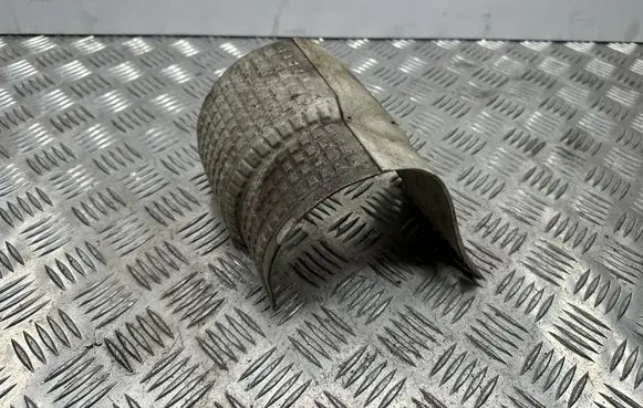 Skoda Octavia Mk2 (1Z) Heat shield in engine bay 1K0407721 1K0407721B