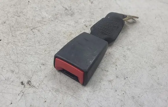 BMW 3 E46 Rear seatbelt buckle