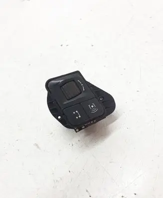 Steering wheel buttons/switches