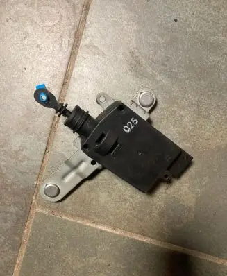 Hyundai Santa Fe Door central lock control unit/module CMTG