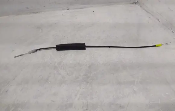 Honda CR-V Front door cable line 