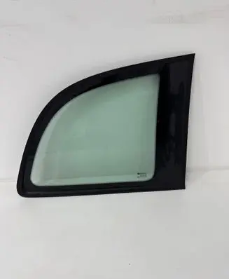 Opel Zafira A Rear side window 09175392