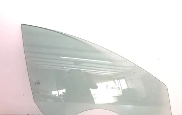 Mercedes-Benz E C207 W207 Front door window glass four-door 43R00050