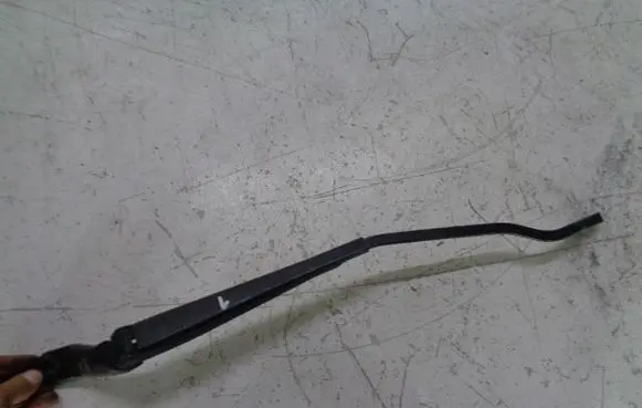 Ford Galaxy Front wiper blade arm 7M195540999
