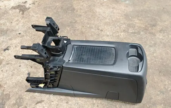 Peugeot 5008 Center console 9670593077 9686267677