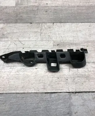 Volkswagen PASSAT B7 Front bumper mounting bracket 3AA807184