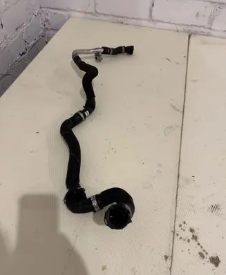 BMW X1 F48 F49 Engine coolant pipe/hose 8631942 18986210