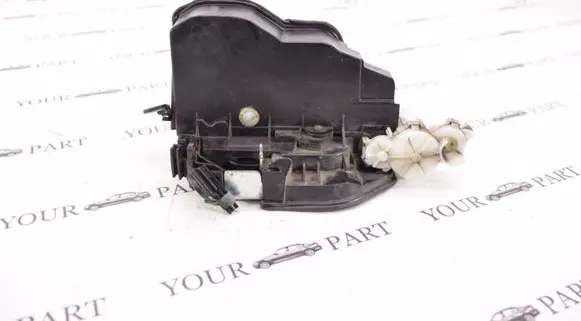 BMW X3 F25 Front door lock 7283627