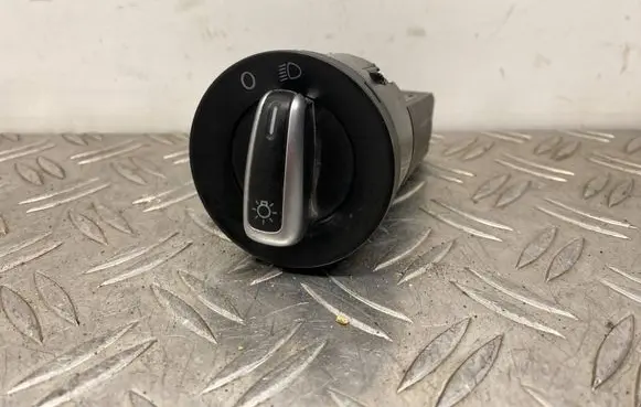 Volkswagen Beetle A5 Light switch
