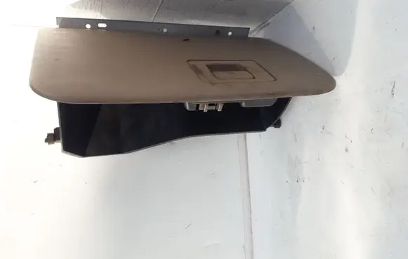 Ford Explorer Glove box