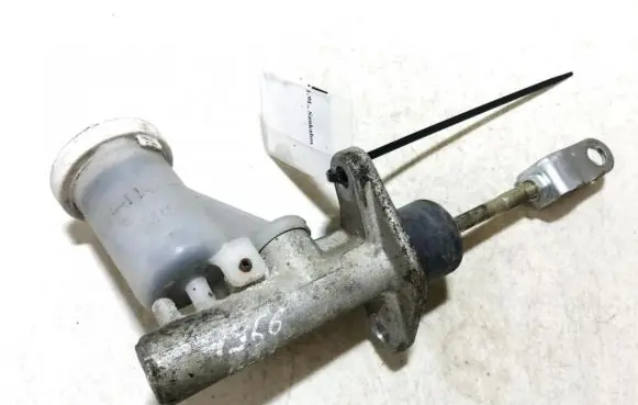 Mitsubishi Carisma Clutch master cylinder