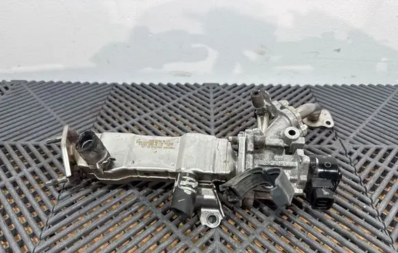 Toyota Auris E180 EGR valve cooler 2560137010B 20J15A0838