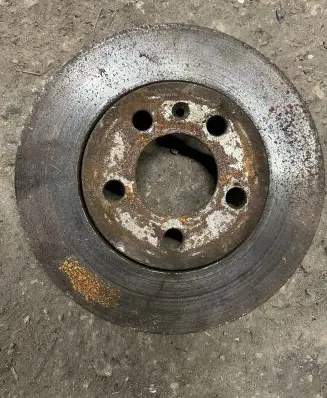 Volkswagen Polo IV 9N3 Front brake disc