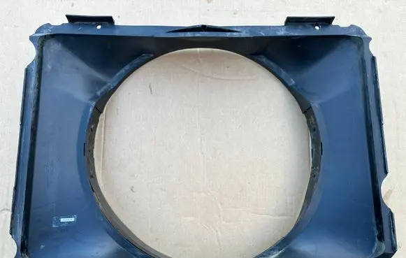 Nissan Patrol 160 Radiator cooling fan shroud 21476C8201