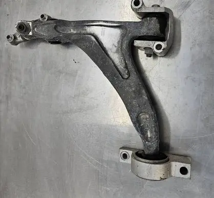 Volvo S90, V90 Front control arm 31360831