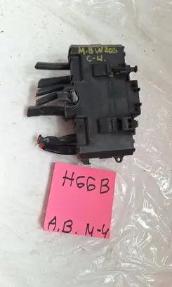 Mercedes-Benz C AMG W203 Fuse box set A2035450301