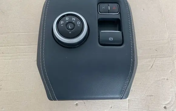 Ford Mustang V Tailgate/trunk/boot open switch 