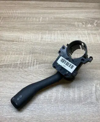 Volkswagen Golf IV Indicator stalk 8L0953513G