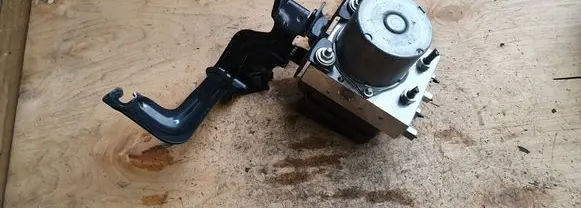 Mazda CX-3 ABS Pump D101437AOD