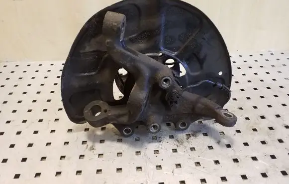 Mercedes-Benz E W212 Front wheel hub