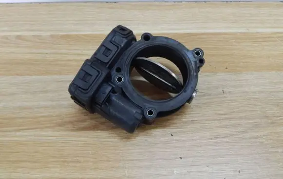 Mercedes-Benz E W212 Throttle valve A6510900070 DK0040 0280750239