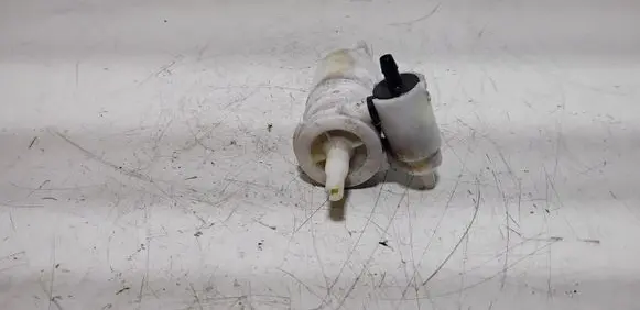 Mini One - Cooper R50 - 53 Windscreen/windshield washer pump