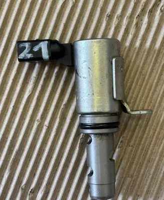 Volkswagen Golf Plus Camshaft vanos timing valve 03C906455A 0600