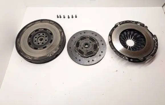 Audi A6 S6 C5 4B Clutch set kit 059141