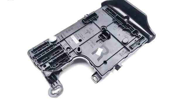 Tesla Model 3 Comfort/convenience module 1567454-00-B