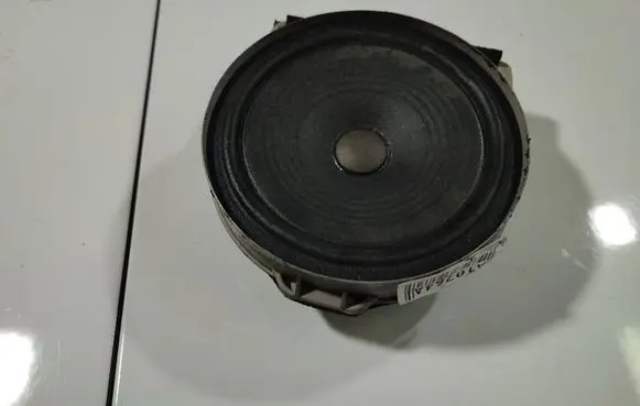 Honda Civic Front door speaker EAS16P602B7