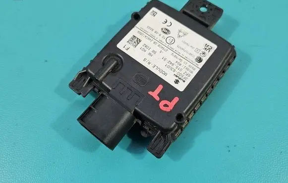 Suzuki Vitara (LY) Central body control module 3F500-63U01 IMPRK1501096