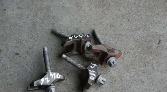 Citroen C4 II Picasso ABS pump bracket 