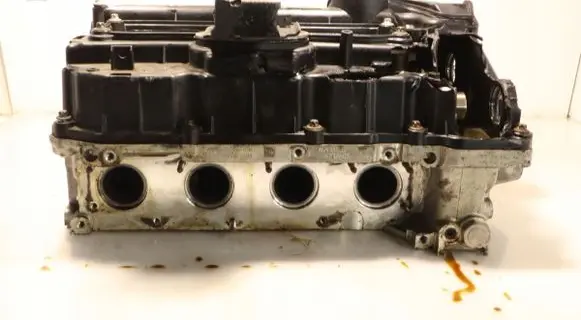 BMW 3 F30 F35 F31 Engine head 7584313