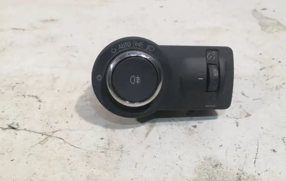 Opel Insignia A Light switch 13268710 241957