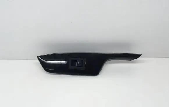 Toyota C-HR I Front door window switch trim 74231F4010 F4010 F4050