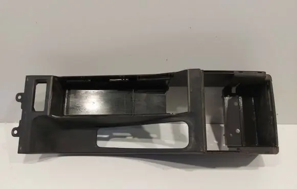 BMW 3 E46 Center console 8213680