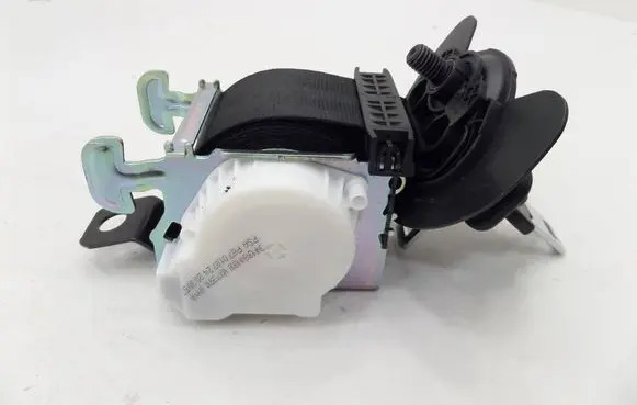 Peugeot 5008 II Middle seatbelt (rear) 34198419B