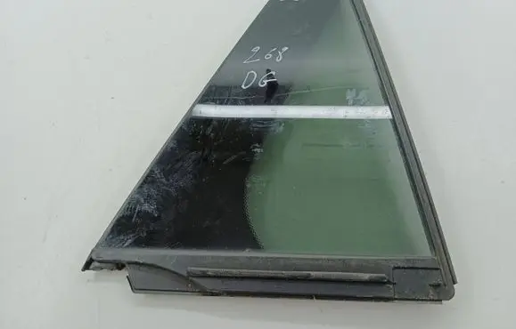 Honda Accord Rear vent window glass 