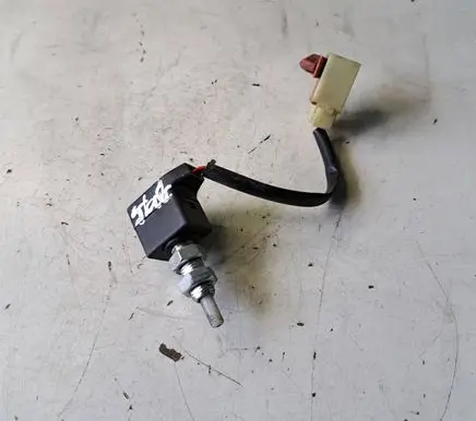 Clutch pedal sensor