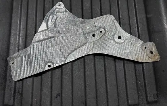 Audi A4 S4 B9 8W Heat shield in engine bay 8W0804162B 8W0804162